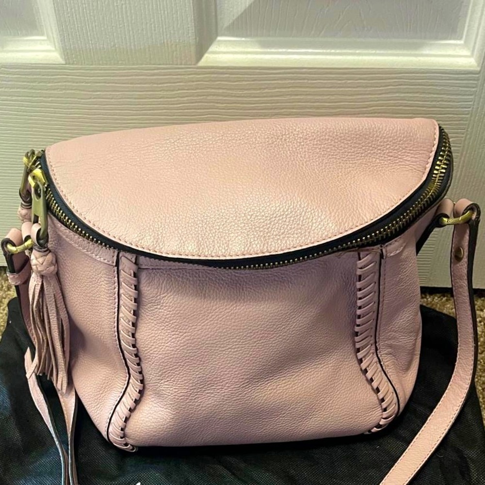 Light pink orYANY purse